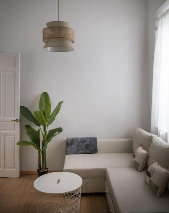 Mosaic Giralda Apartment Seville